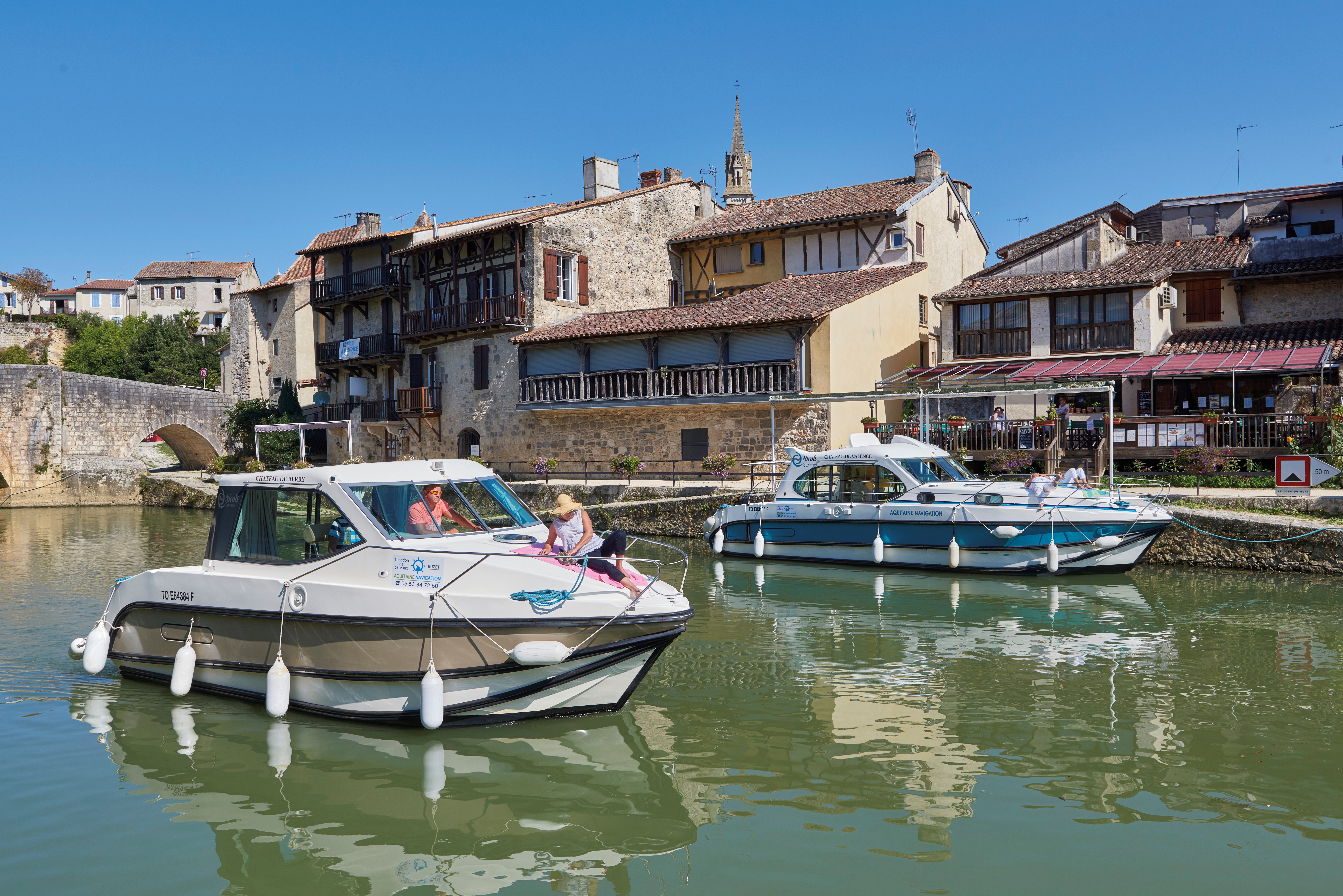 Alquiler de barcos sin carnet para turismo fluvial | Nicols
