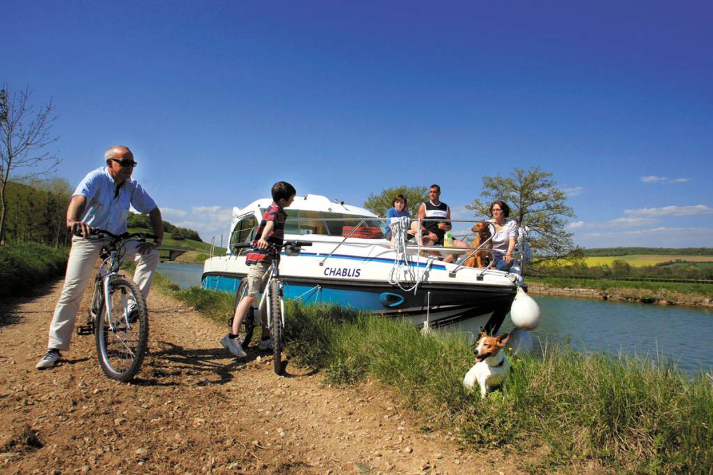 Vacaciones fluviales en Camarga