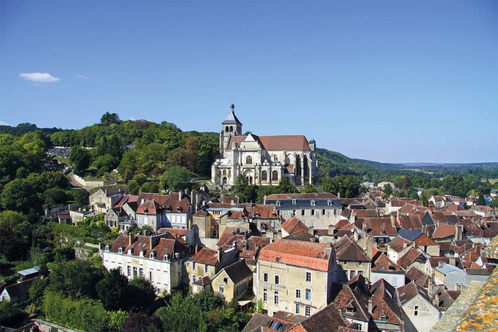 Eglise Saint Pierre en Tonnerre en Borgoña